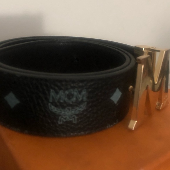 MCM men’s belt, Black Belt With Gold MCM buckle, 28-36 Waist; AUTHENTIC GRT COND - Picture 2 of 4